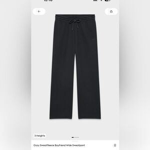 NWT Aritzia Black Sweatpants
